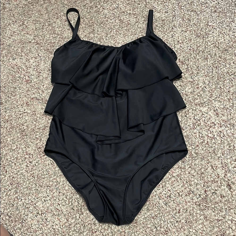 Simon Chang Ruffled one piece slimming black Swimsuit